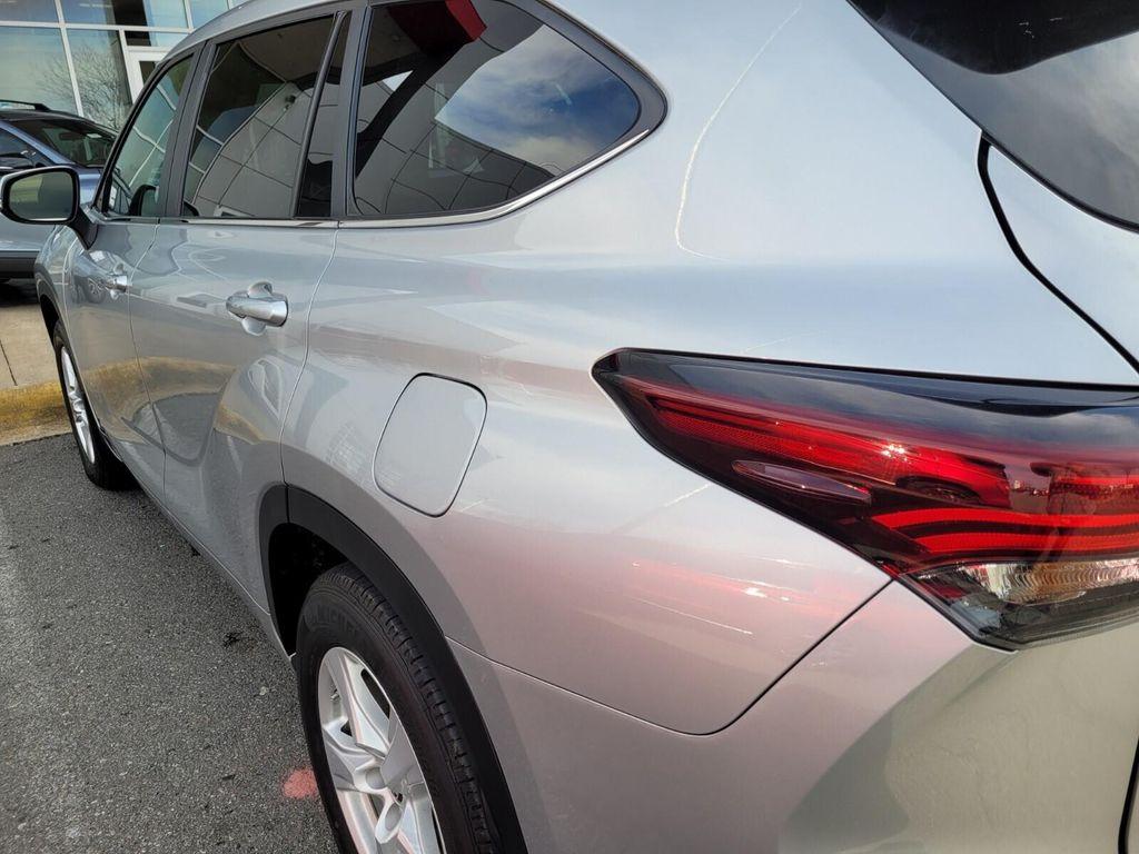 used 2024 Toyota Highlander car, priced at $36,573