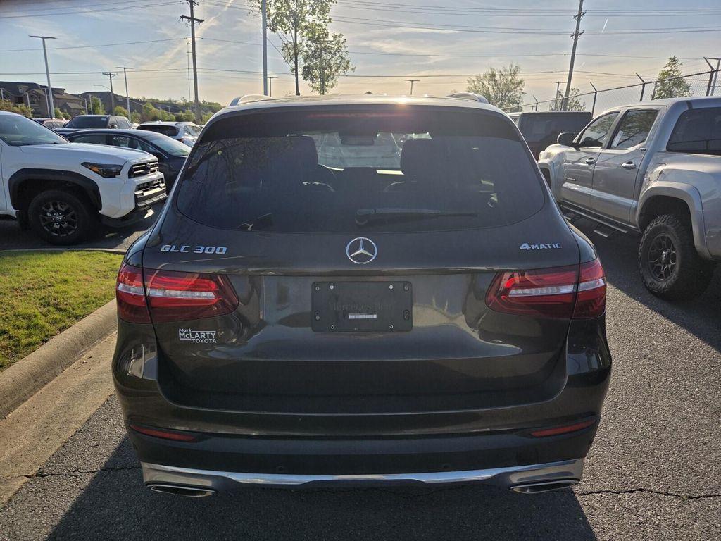 used 2017 Mercedes-Benz GLC 300 car