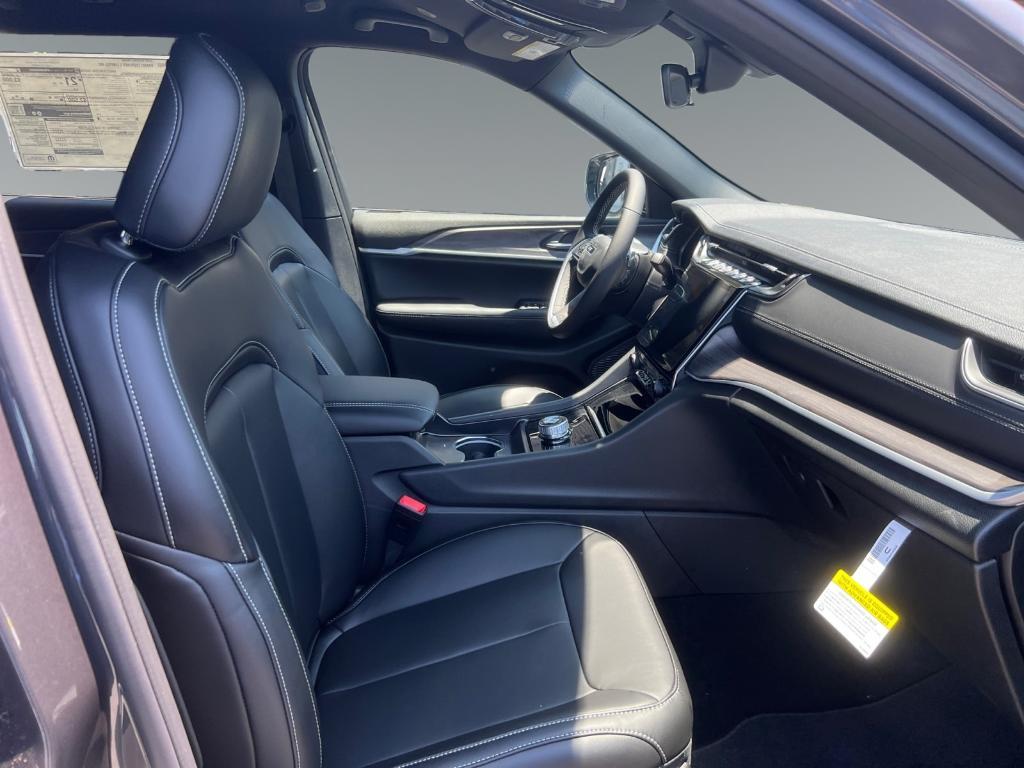 used 2025 Jeep Grand Cherokee L car, priced at $38,518