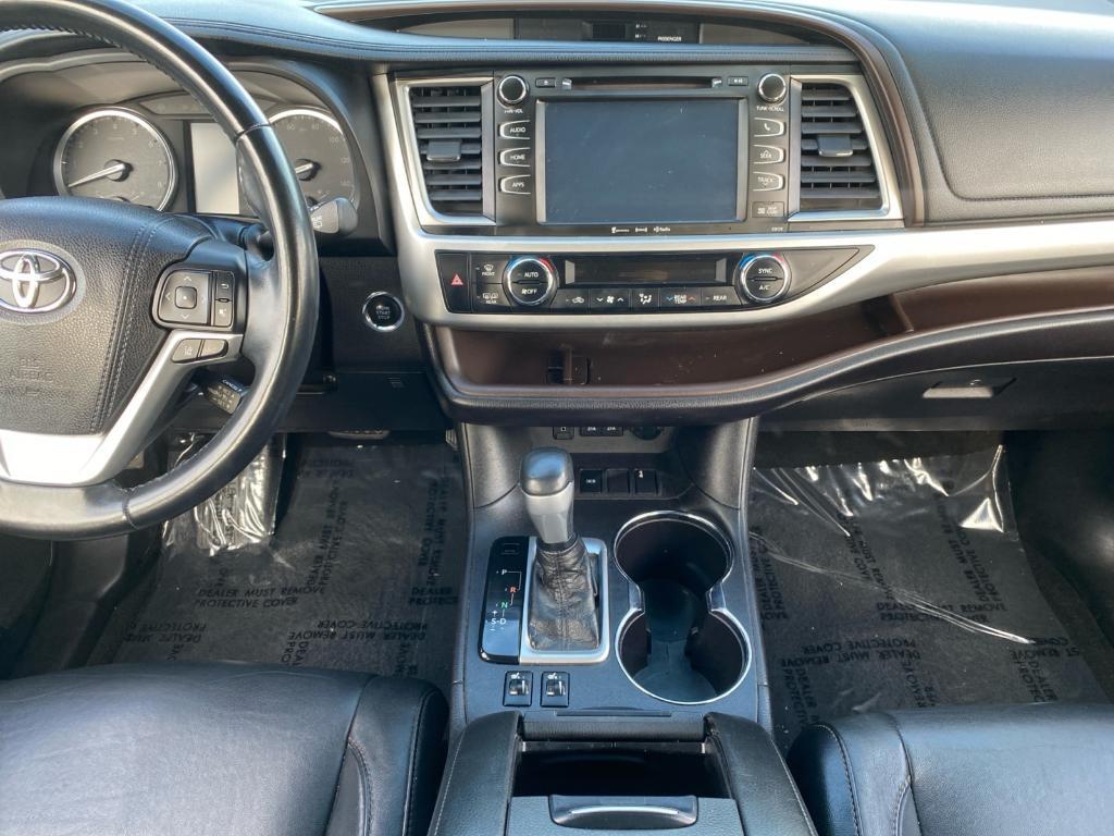 used 2018 Toyota Highlander car, priced at $27,442