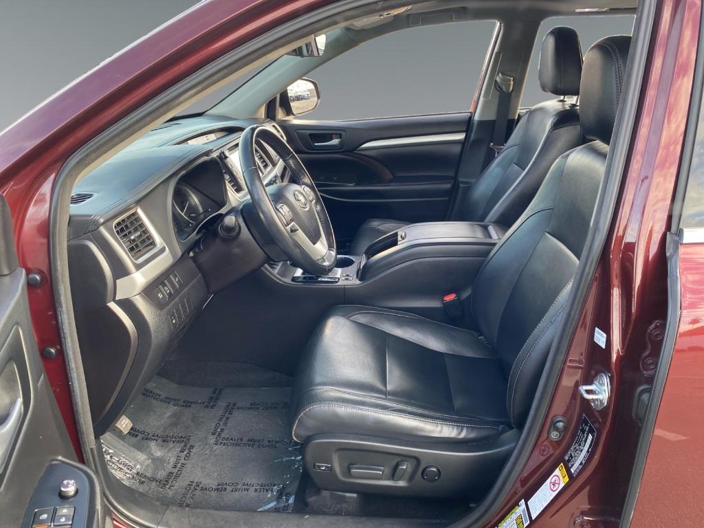 used 2018 Toyota Highlander car, priced at $27,442