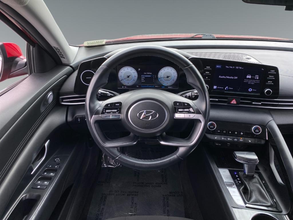 used 2022 Hyundai Elantra car