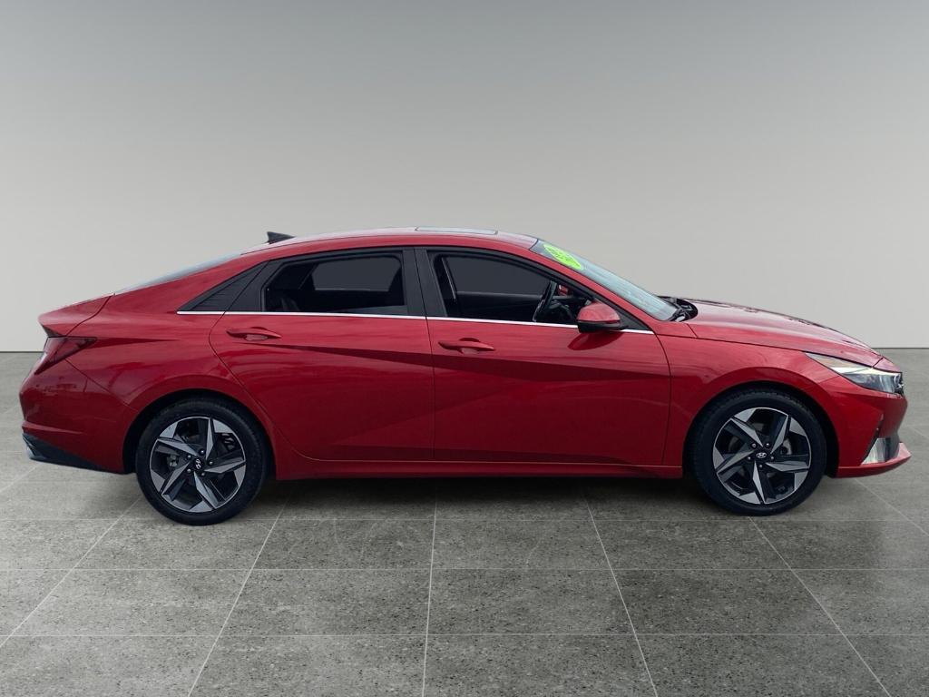 used 2022 Hyundai Elantra car