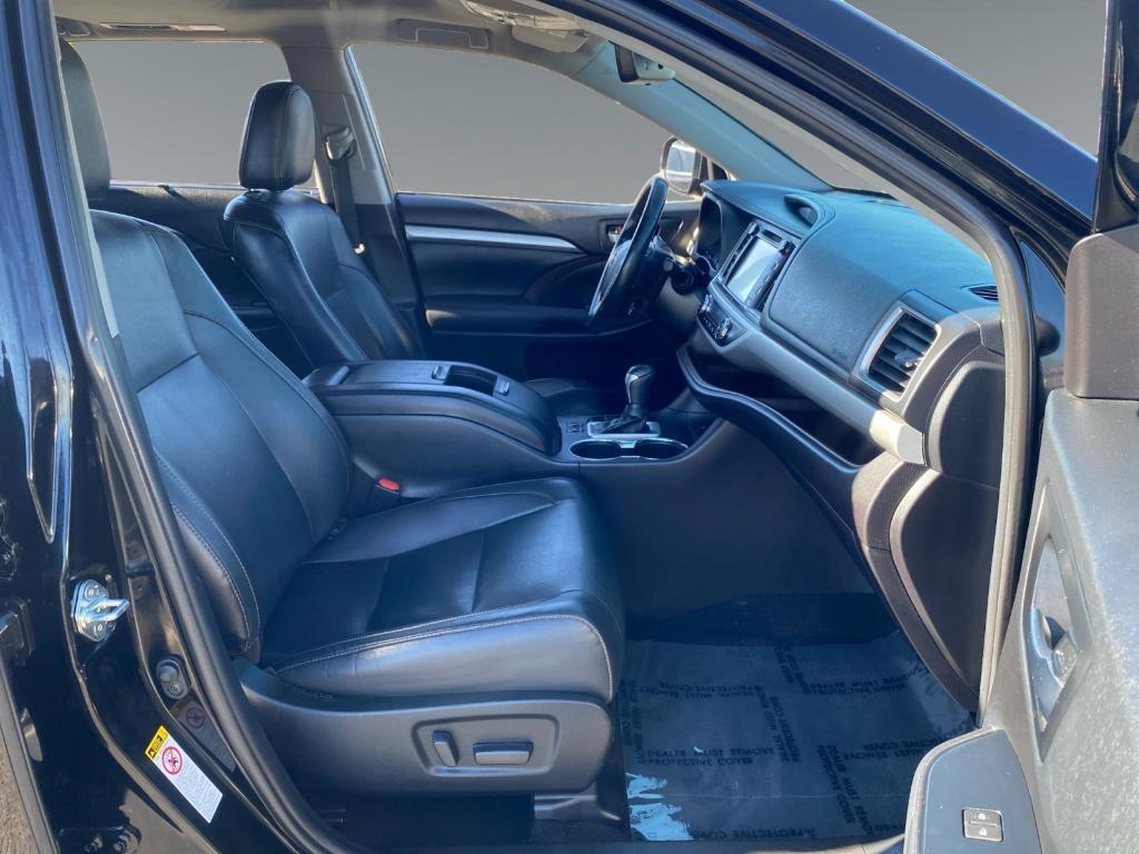 used 2019 Toyota Highlander car, priced at $24,683