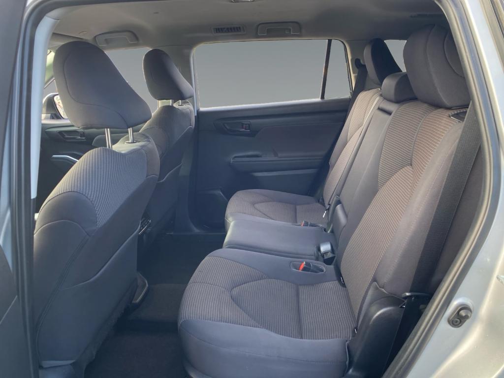 used 2023 Toyota Highlander car, priced at $30,706