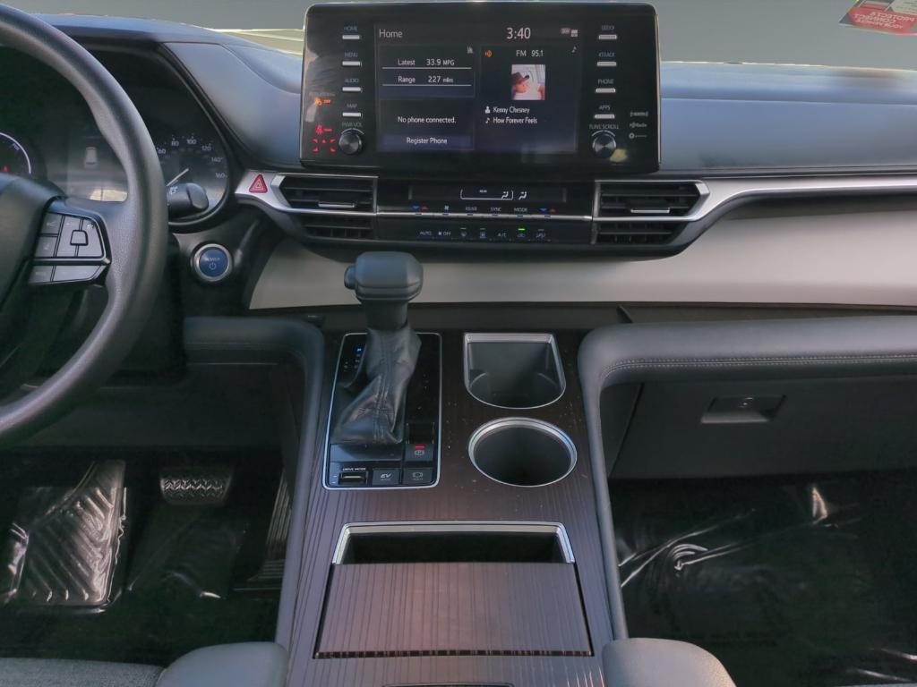 used 2022 Toyota Sienna car, priced at $33,500