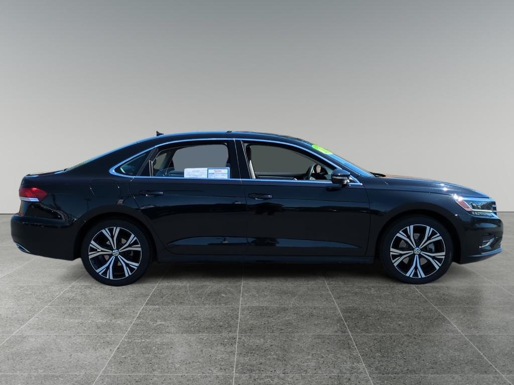 used 2022 Volkswagen Passat car