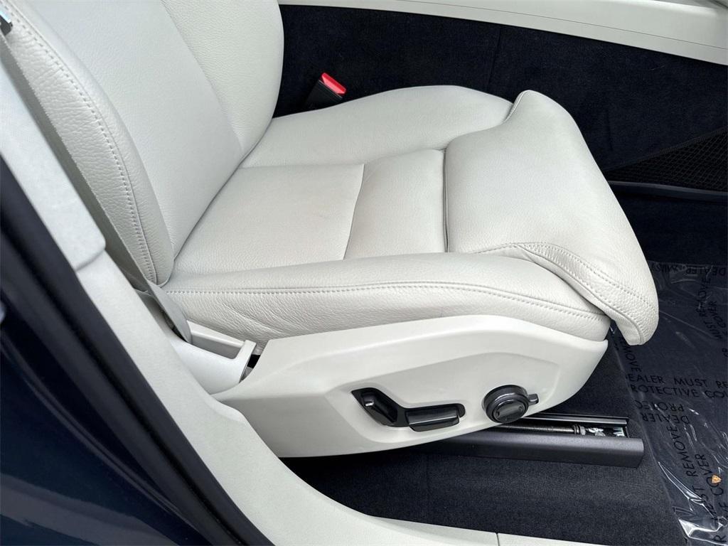 2019 Denim Blue Metallic Volvo XC60