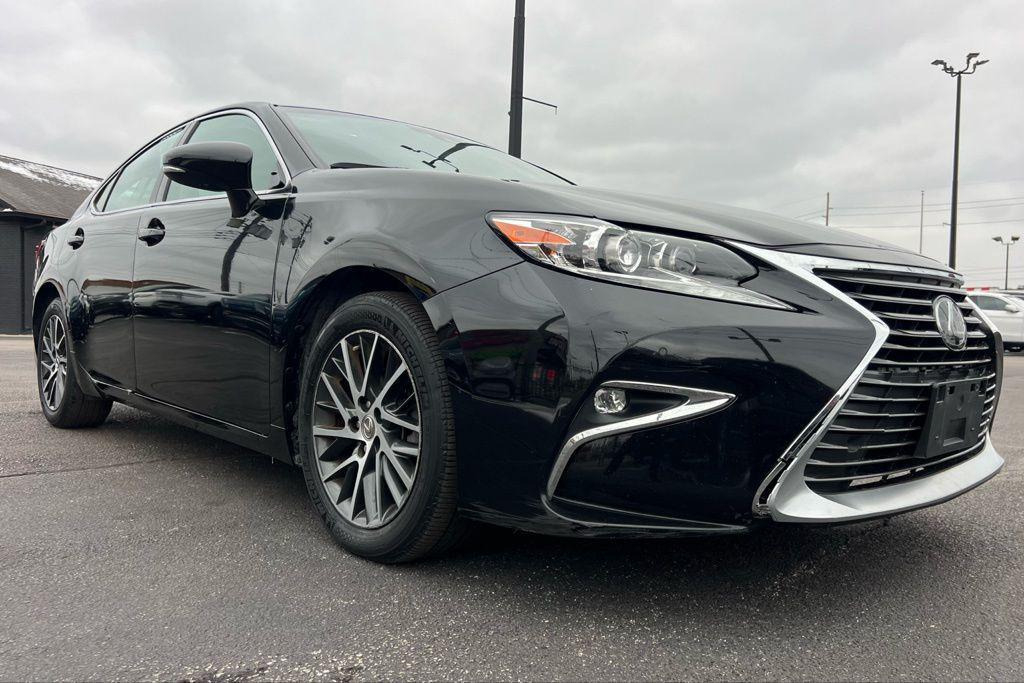 used 2017 Lexus ES 350 car, priced at $19,995
