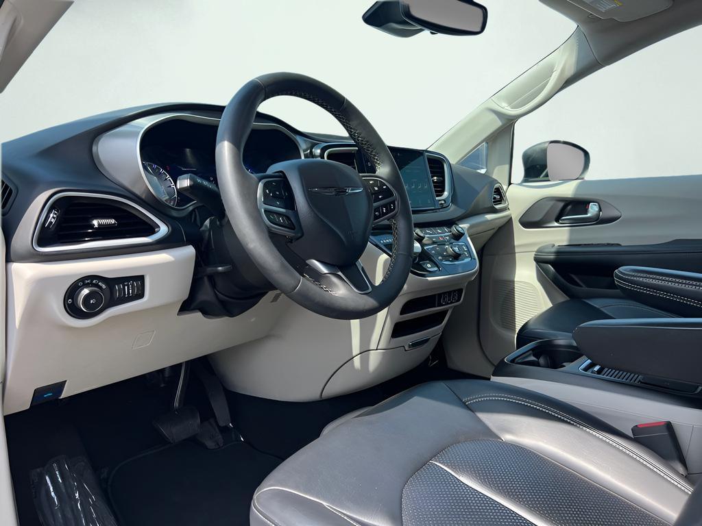 used 2023 Chrysler Pacifica car, priced at $27,995