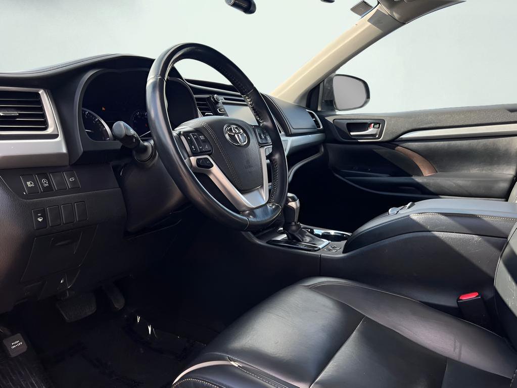 used 2019 Toyota Highlander car, priced at $19,995