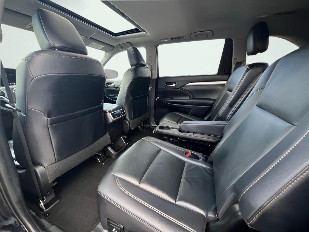 used 2019 Toyota Highlander car, priced at $19,995