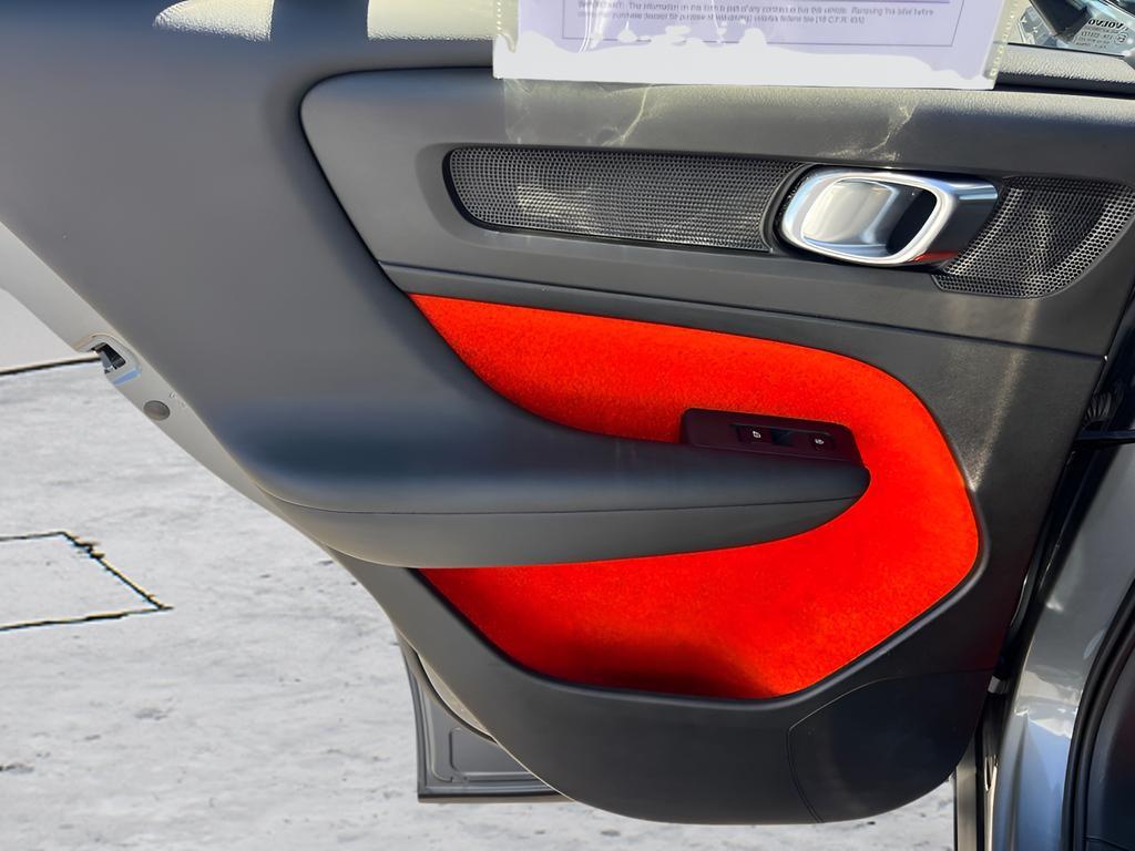 used 2019 Volvo XC40 car, priced at $24,246