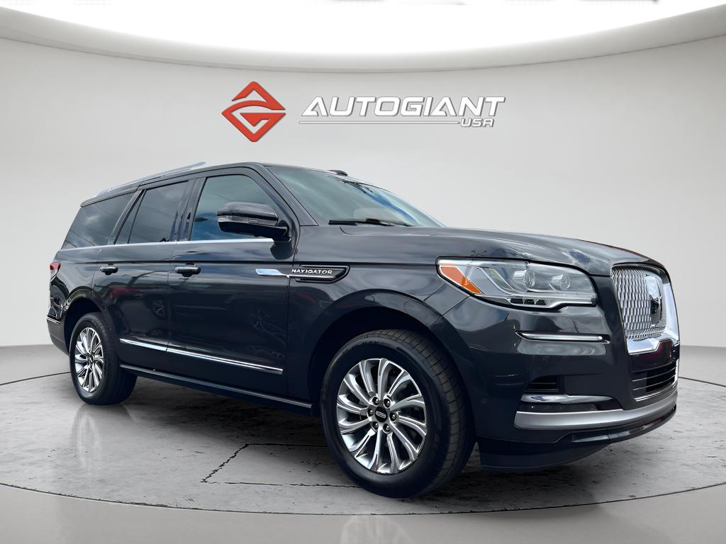 used 2023 Lincoln Navigator car, priced at $37,996