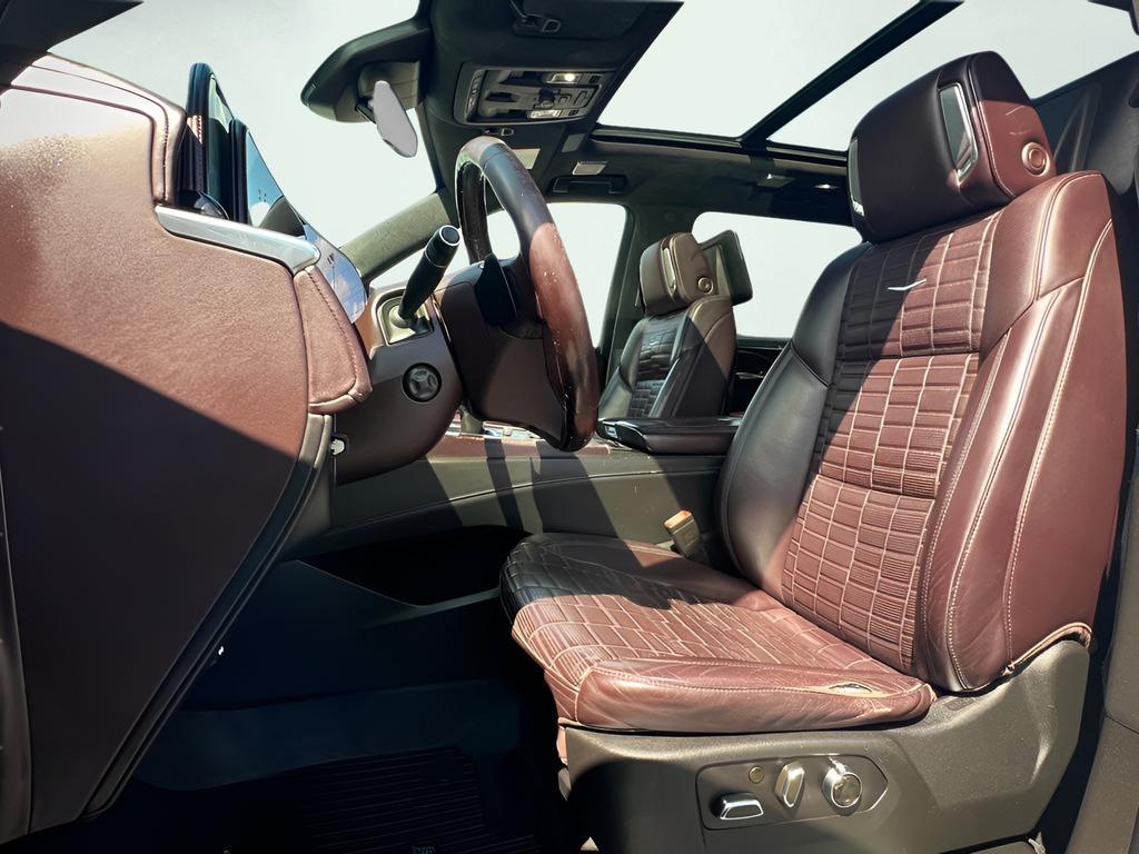 used 2021 Cadillac Escalade ESV car, priced at $52,996