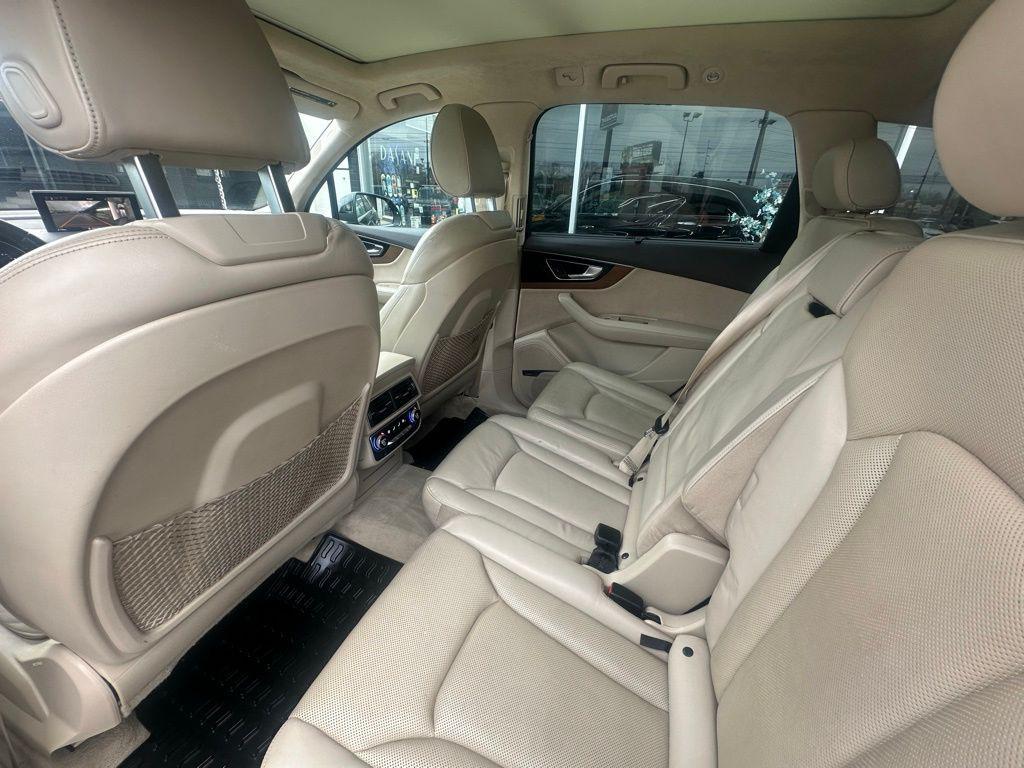 used 2017 Audi Q7 car, priced at $15,500