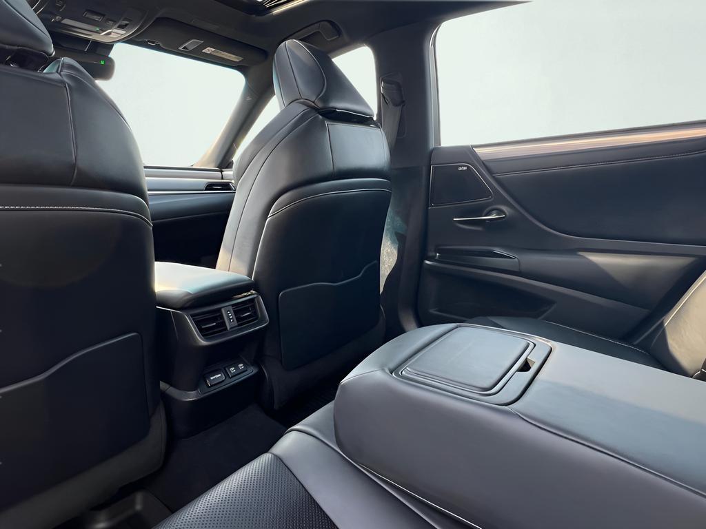 used 2020 Lexus ES 350 car, priced at $30,995