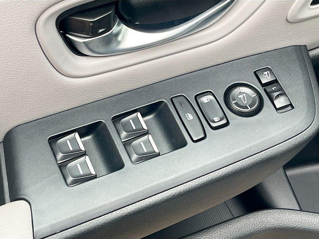 used 2023 Honda Pilot car, priced at $32,400