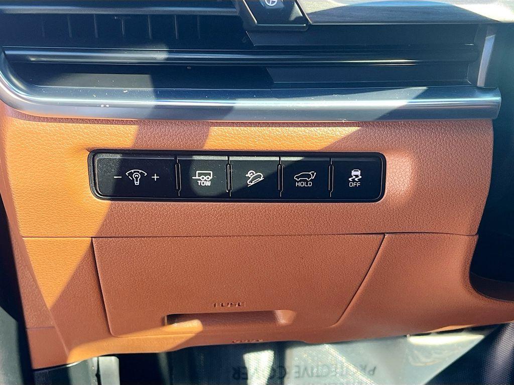 used 2023 Kia Telluride car, priced at $31,200