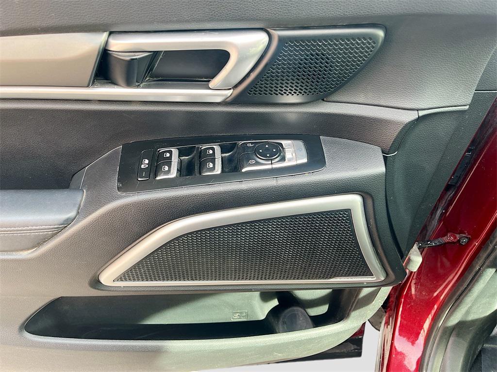 used 2023 Kia Telluride car, priced at $30,000