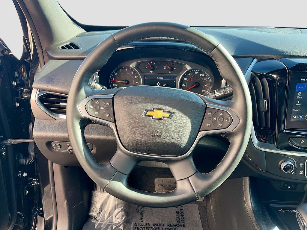 used 2023 Chevrolet Traverse car, priced at $28,500
