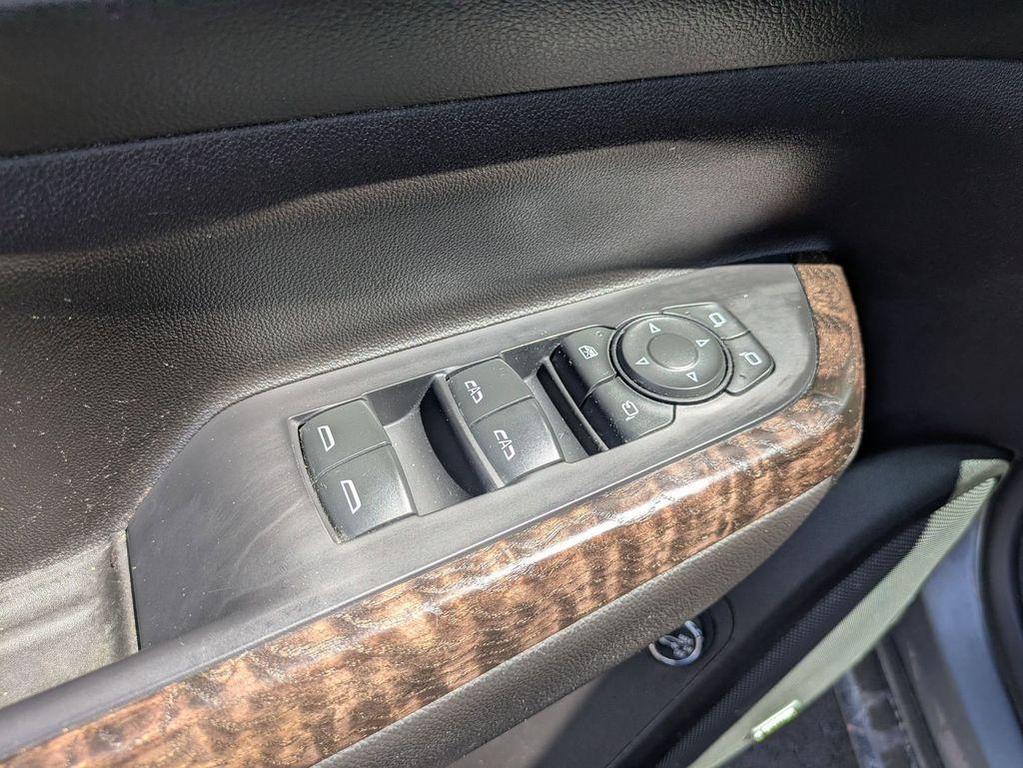 used 2022 GMC Acadia car, priced at $26,600