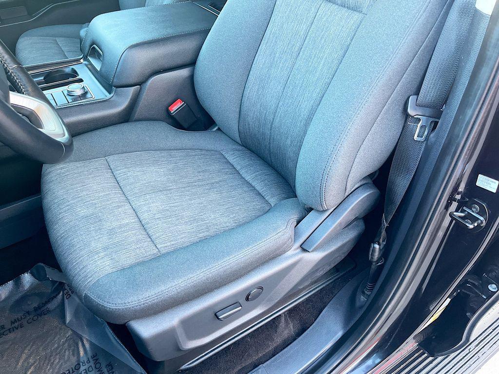 used 2022 Ford Expedition car, priced at $35,000