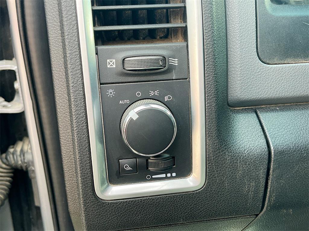 used 2020 Ram 1500 Classic car, priced at $23,500