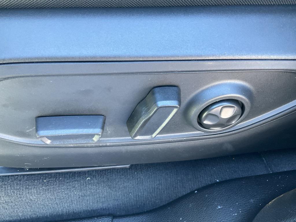 new 2025 Jeep Grand Cherokee L car, priced at $40,136