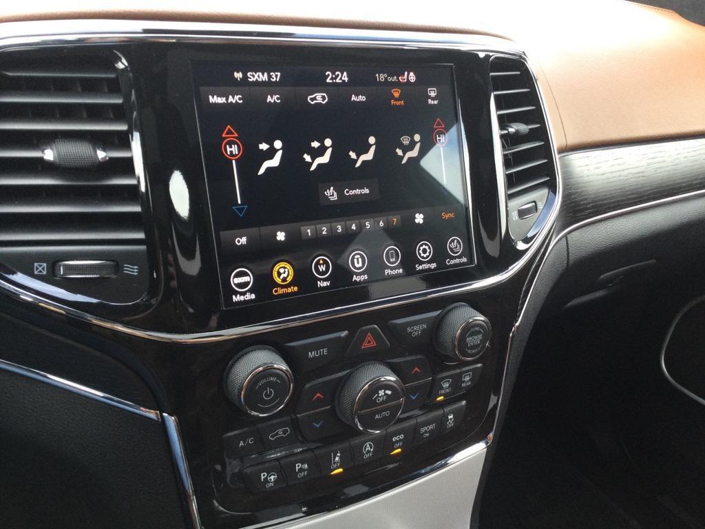 used 2021 Jeep Grand Cherokee car, priced at $31,590