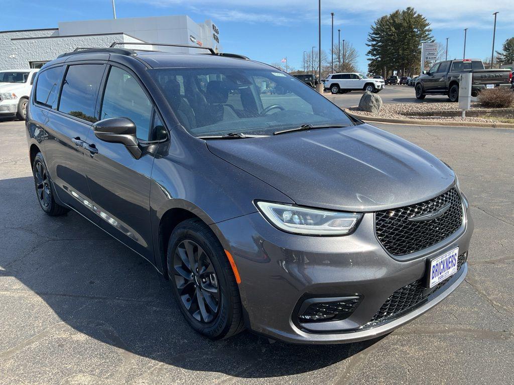 used 2021 Chrysler Pacifica car, priced at $19,990