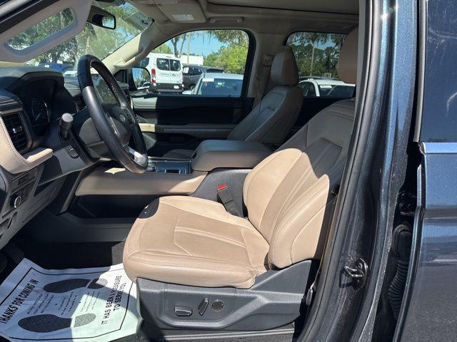 used 2024 Ford Expedition car, priced at $42,386