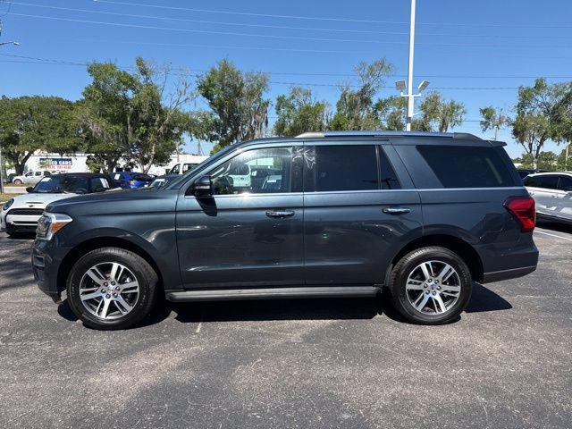 used 2024 Ford Expedition car, priced at $42,386