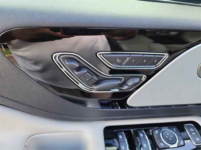 new 2025 Lincoln Aviator car, priced at $75,965