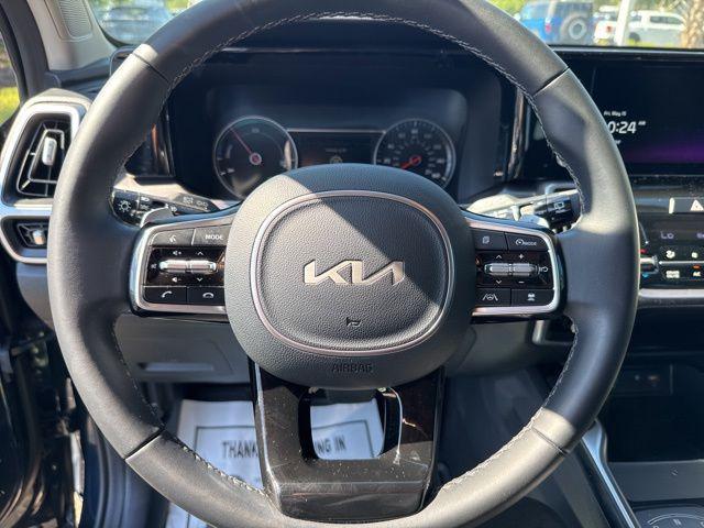 used 2024 Kia Sorento Hybrid car, priced at $28,955