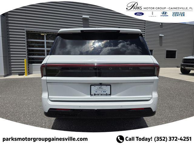 new 2025 Lincoln Navigator car, priced at $99,240