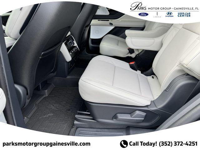 new 2025 Lincoln Aviator car, priced at $75,400