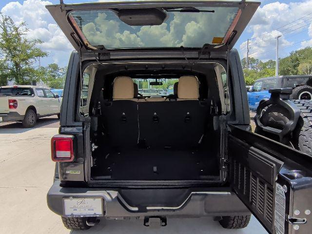 used 2021 Jeep Wrangler Unlimited car, priced at $27,458