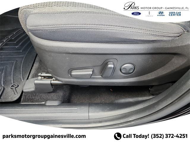 used 2022 Hyundai Santa Fe car, priced at $21,786