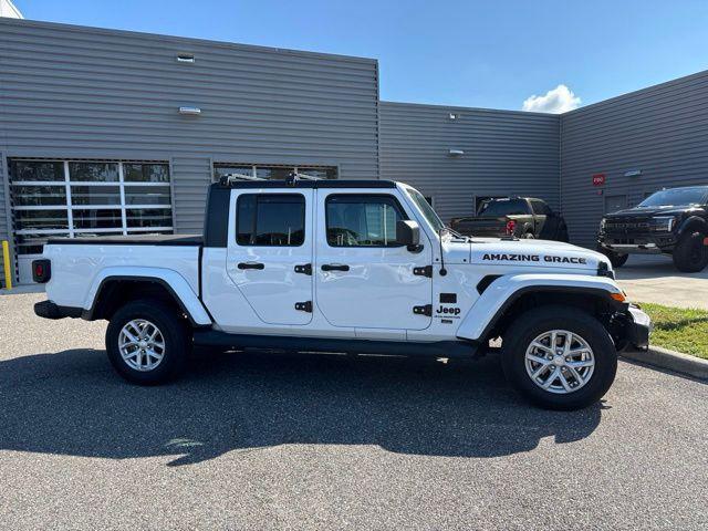 used 2023 Jeep Gladiator car, priced at $33,674