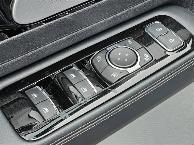 new 2025 Lincoln Aviator car, priced at $81,450