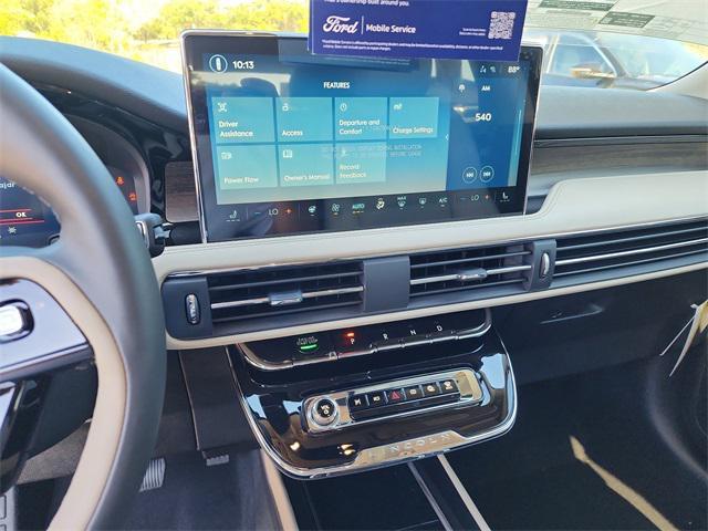 new 2025 Lincoln Corsair car, priced at $52,550