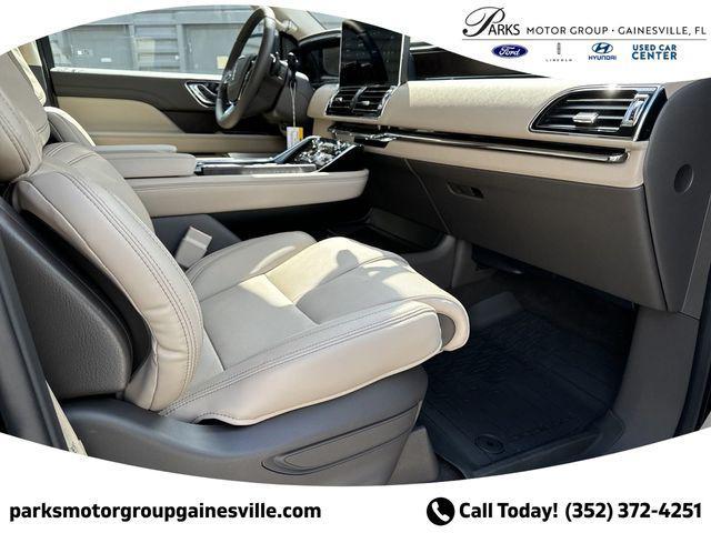new 2024 Lincoln Navigator car, priced at $89,992