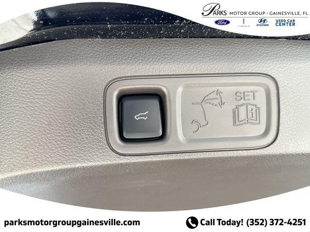 new 2024 Lincoln Navigator car, priced at $89,992