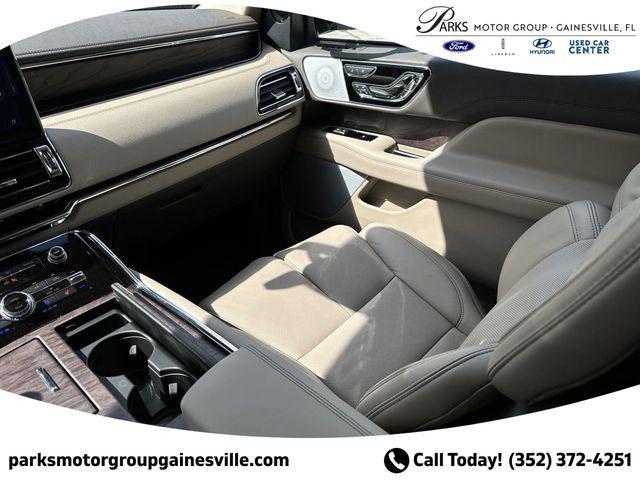 new 2024 Lincoln Navigator car, priced at $89,992