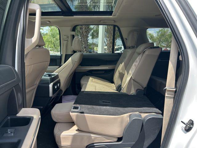 used 2024 Ford Expedition Max car, priced at $39,324
