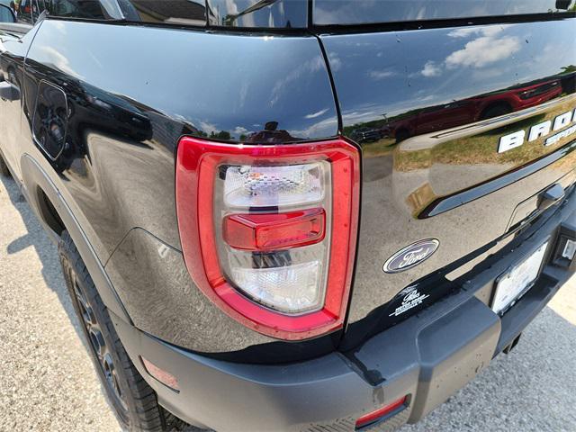 new 2025 Ford Bronco Sport car, priced at $36,972