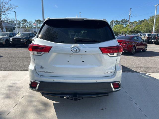 used 2017 Toyota Highlander car, priced at $17,984