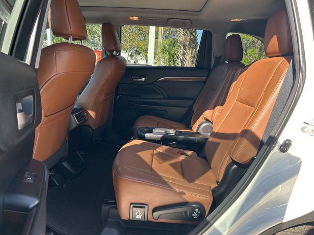 used 2017 Toyota Highlander car, priced at $17,984