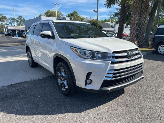 used 2017 Toyota Highlander car, priced at $17,984